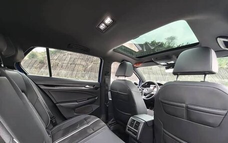 Volkswagen Golf VIII, 2022 год, 1 720 000 рублей, 13 фотография