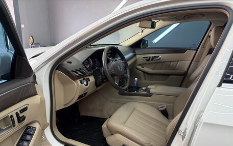 Mercedes-Benz E-Класс, 2011 год, 2 150 000 рублей, 4 фотография