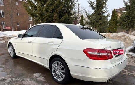 Mercedes-Benz E-Класс, 2011 год, 2 150 000 рублей, 2 фотография