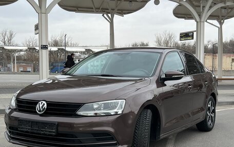 Volkswagen Jetta VI, 2015 год, 1 300 000 рублей, 13 фотография