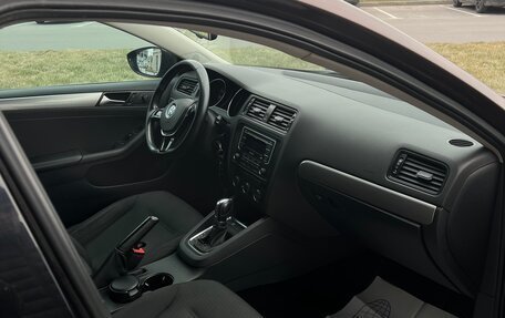 Volkswagen Jetta VI, 2015 год, 1 300 000 рублей, 16 фотография