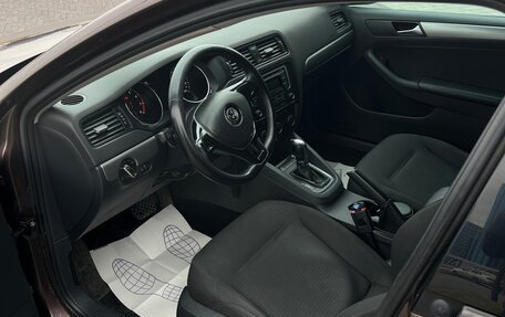 Volkswagen Jetta VI, 2015 год, 1 300 000 рублей, 17 фотография