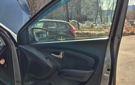 Hyundai ix35 I рестайлинг, 2012 год, 1 100 000 рублей, 12 фотография