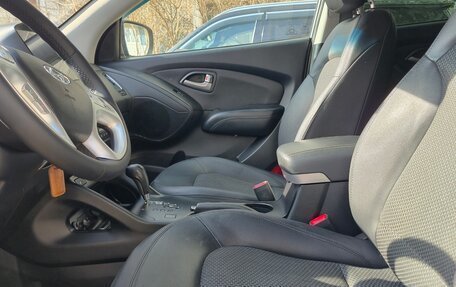 Hyundai ix35 I рестайлинг, 2012 год, 1 100 000 рублей, 8 фотография