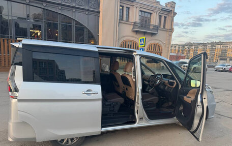 Nissan Serena IV, 2018 год, 2 500 000 рублей, 5 фотография