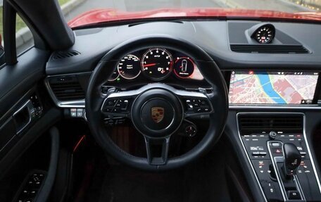 Porsche Panamera II рестайлинг, 2019 год, 10 000 000 рублей, 7 фотография