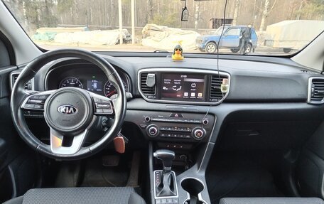 KIA Sportage IV рестайлинг, 2020 год, 2 700 000 рублей, 13 фотография