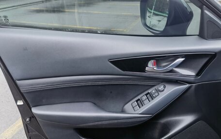 Mazda CX-4, 2021 год, 1 990 000 рублей, 8 фотография