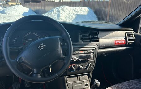 Opel Vectra B рестайлинг, 1996 год, 205 000 рублей, 5 фотография