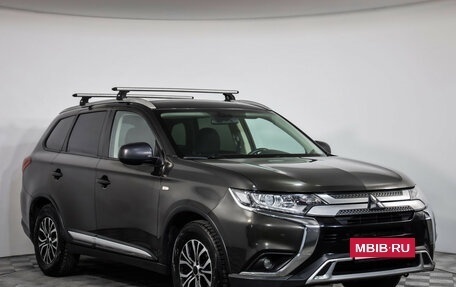Mitsubishi Outlander III рестайлинг 3, 2019 год, 1 839 000 рублей, 3 фотография