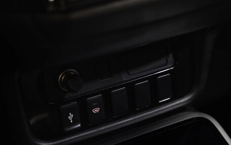 Mitsubishi Outlander III рестайлинг 3, 2019 год, 1 839 000 рублей, 16 фотография