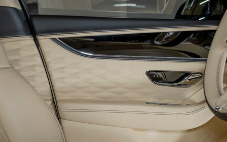 Bentley Flying Spur, 2022 год, 20 990 000 рублей, 30 фотография