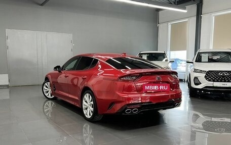 KIA Stinger I, 2018 год, 2 645 000 рублей, 6 фотография