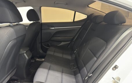 Hyundai Elantra VI рестайлинг, 2017 год, 1 050 000 рублей, 8 фотография