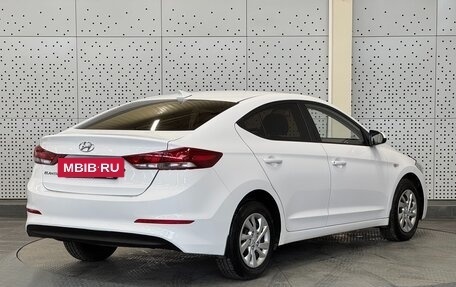 Hyundai Elantra VI рестайлинг, 2017 год, 1 050 000 рублей, 4 фотография