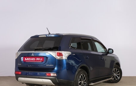 Mitsubishi Outlander III рестайлинг 3, 2014 год, 1 499 000 рублей, 5 фотография