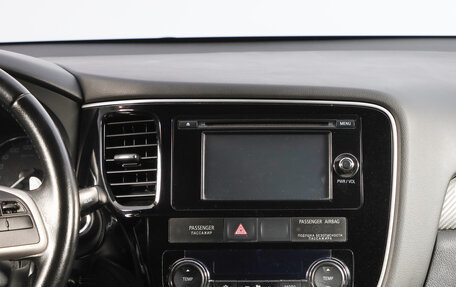 Mitsubishi Outlander III рестайлинг 3, 2014 год, 1 499 000 рублей, 15 фотография