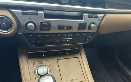 Lexus ES VII, 2016 год, 2 080 000 рублей, 13 фотография