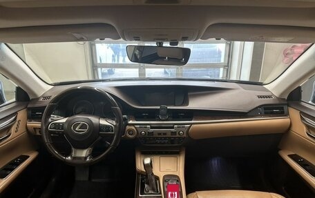 Lexus ES VII, 2016 год, 2 080 000 рублей, 11 фотография