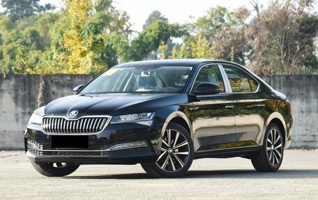 Skoda Superb III рестайлинг, 2025 год, 2 732 000 рублей, 1 фотография