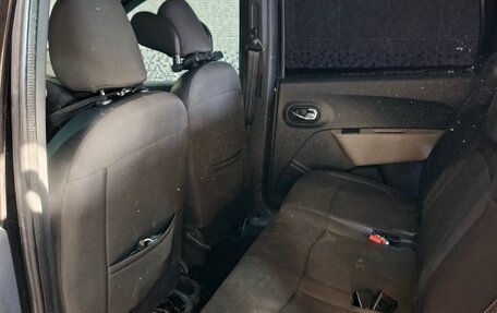 Dacia Lodgy, 2013 год, 900 000 рублей, 17 фотография