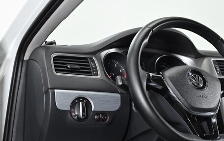 Volkswagen Jetta VI, 2017 год, 1 299 000 рублей, 11 фотография