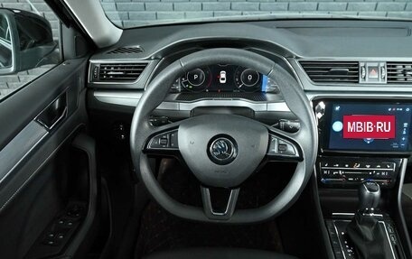 Skoda Superb III рестайлинг, 2025 год, 3 710 000 рублей, 12 фотография