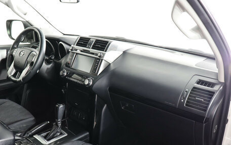 Toyota Land Cruiser Prado 150 рестайлинг 2, 2016 год, 4 497 000 рублей, 10 фотография