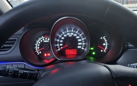 KIA Rio III рестайлинг, 2013 год, 970 000 рублей, 10 фотография