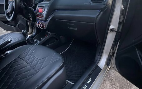 KIA Rio III рестайлинг, 2013 год, 970 000 рублей, 18 фотография