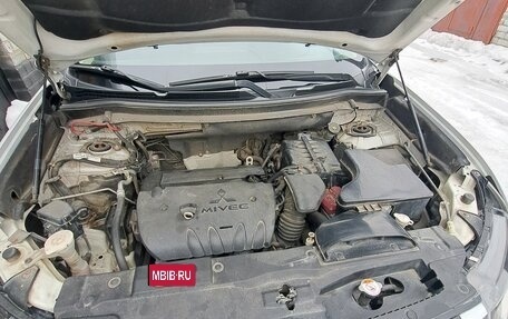 Mitsubishi Outlander III рестайлинг 3, 2017 год, 1 650 000 рублей, 11 фотография