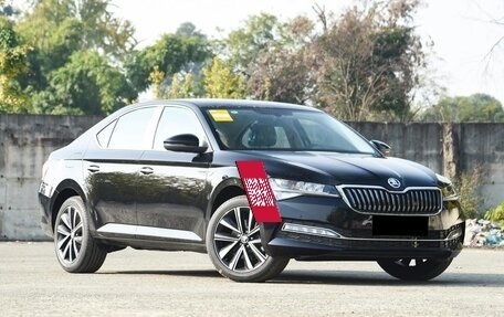 Skoda Superb III рестайлинг, 2025 год, 2 732 000 рублей, 3 фотография