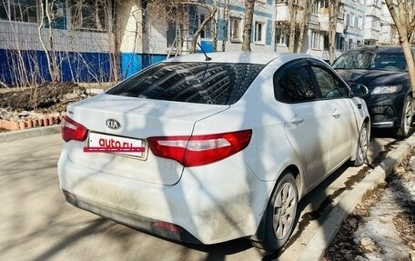 KIA Rio III рестайлинг, 2014 год, 975 000 рублей, 2 фотография