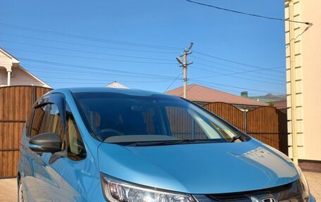 Honda Freed II, 2018 год, 1 800 000 рублей, 4 фотография