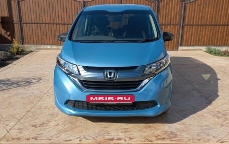 Honda Freed II, 2018 год, 1 800 000 рублей, 2 фотография