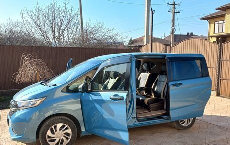 Honda Freed II, 2018 год, 1 800 000 рублей, 15 фотография