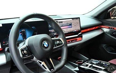 BMW 5 серия, 2025 год, 8 500 000 рублей, 10 фотография