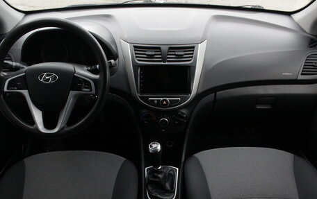 Hyundai Solaris II рестайлинг, 2013 год, 770 000 рублей, 7 фотография