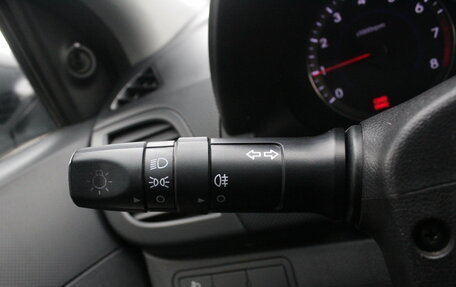 Hyundai Solaris II рестайлинг, 2013 год, 770 000 рублей, 13 фотография