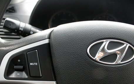 Hyundai Solaris II рестайлинг, 2013 год, 770 000 рублей, 11 фотография