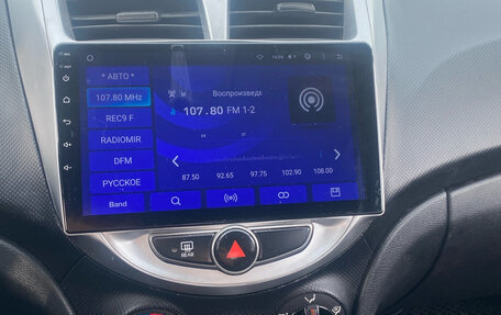 Hyundai Solaris II рестайлинг, 2014 год, 355 000 рублей, 12 фотография