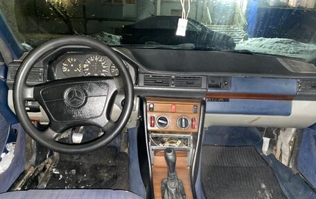 Mercedes-Benz W124, 1987 год, 210 000 рублей, 6 фотография