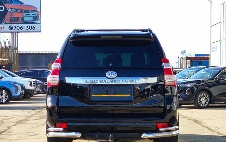 Toyota Land Cruiser Prado 150 рестайлинг 2, 2016 год, 3 699 000 рублей, 6 фотография