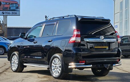 Toyota Land Cruiser Prado 150 рестайлинг 2, 2016 год, 3 699 000 рублей, 7 фотография