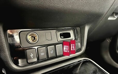 Mitsubishi Outlander III рестайлинг 3, 2021 год, 2 590 000 рублей, 17 фотография