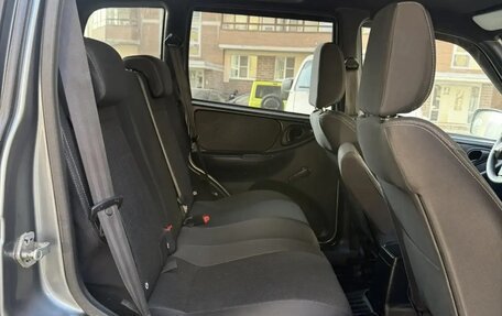 Chevrolet Niva I рестайлинг, 2018 год, 660 000 рублей, 4 фотография