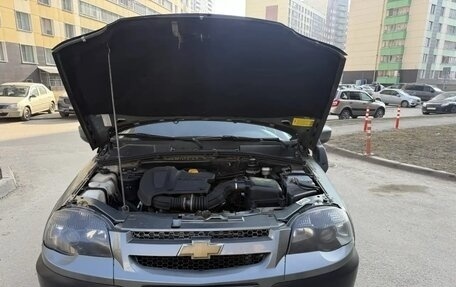 Chevrolet Niva I рестайлинг, 2018 год, 660 000 рублей, 5 фотография