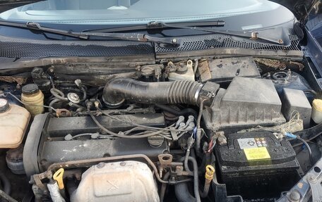 Ford Focus IV, 2002 год, 265 000 рублей, 10 фотография