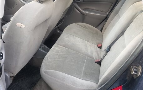 Ford Focus IV, 2002 год, 265 000 рублей, 9 фотография