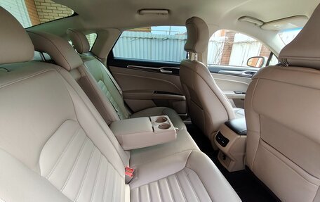 Ford Fusion (North America) II, 2018 год, 1 800 000 рублей, 8 фотография